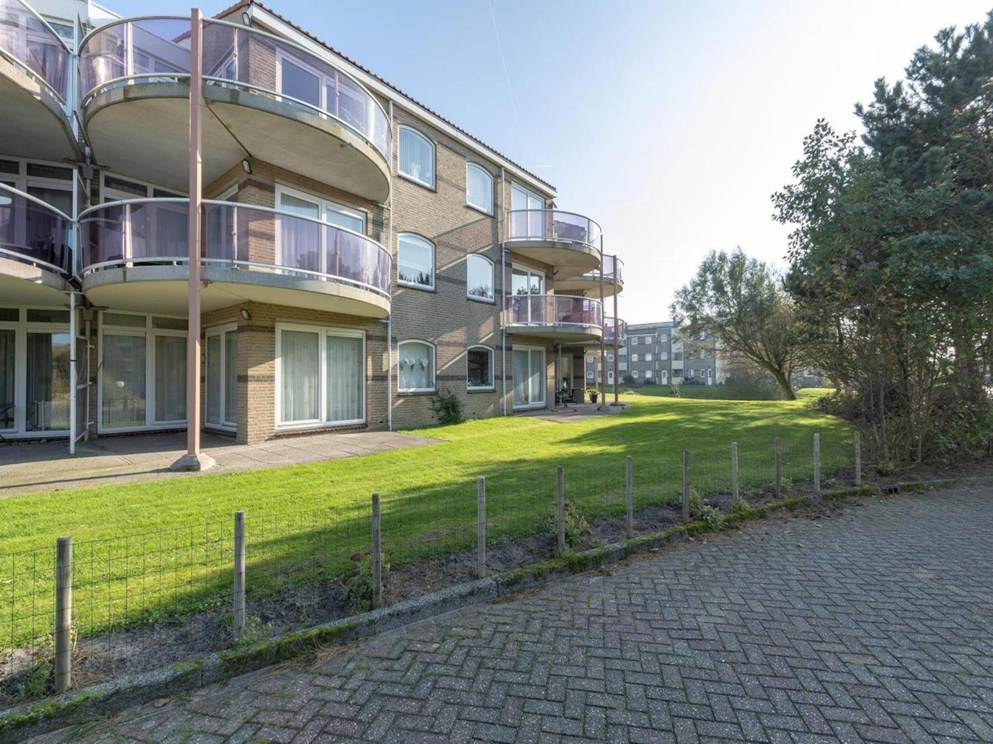 Stunning Apartment Near Sea By Belvilla Julianadorp Exterior photo